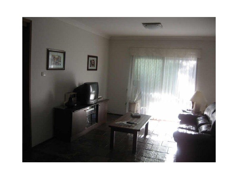 9 Grevillea Close, Bossley Park NSW 2176