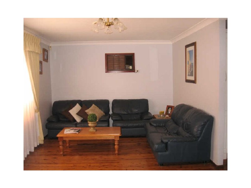 7 Cato Place, Edensor Park NSW 2176