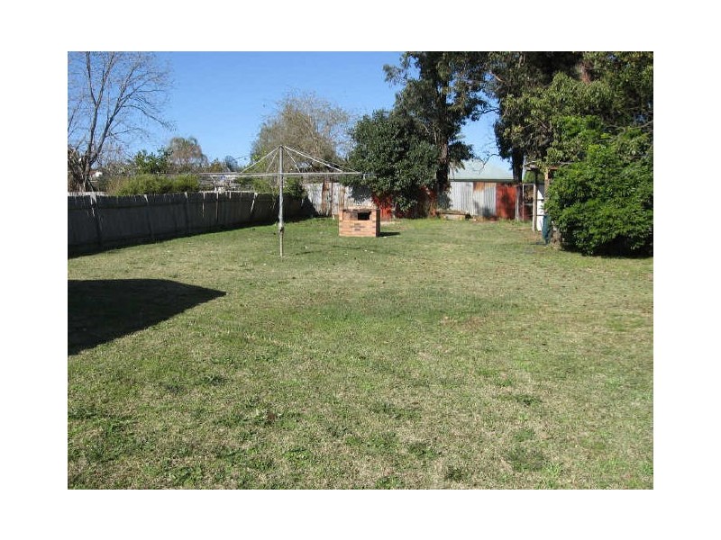 5 Richardson Street, Fairfield NSW 2165