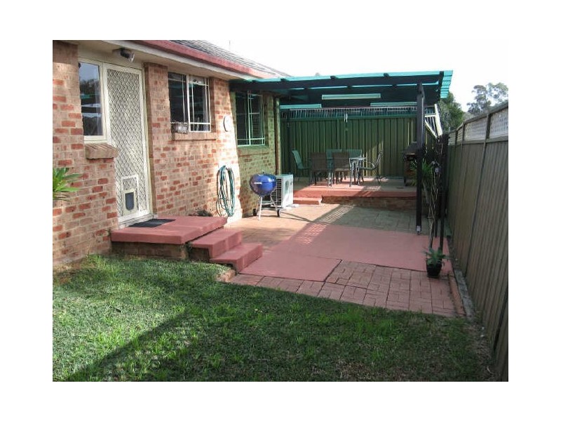 14 Derwent Place, Bossley Park NSW 2176