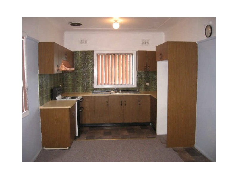 4 Tuncoee Road, Villawood NSW 2163