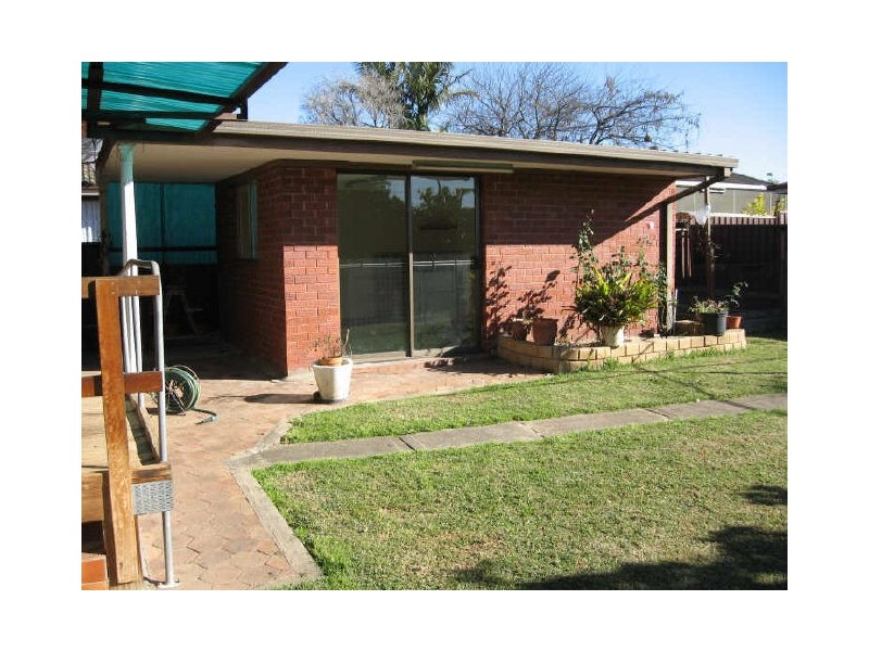 1 Hamersley Street, Fairfield West NSW 2165