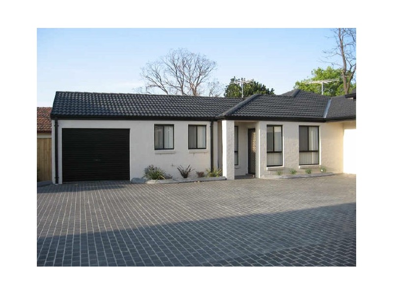 2/30-32 Barton Street, Smithfield NSW 2164