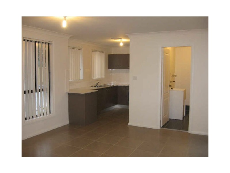 2/30-32 Barton Street, Smithfield NSW 2164