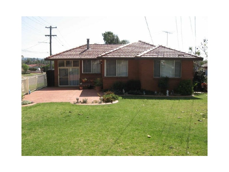 15 Cambewarra Road, Fairfield West NSW 2165