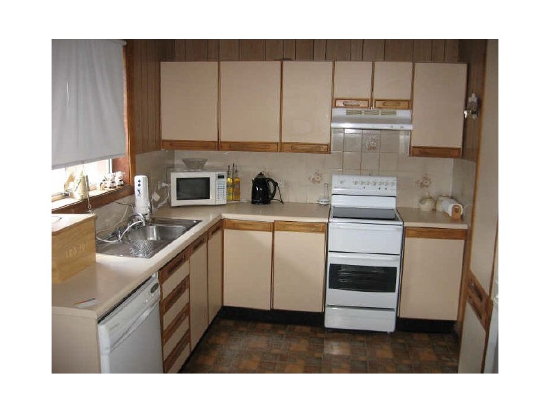 15 Cambewarra Road, Fairfield West NSW 2165