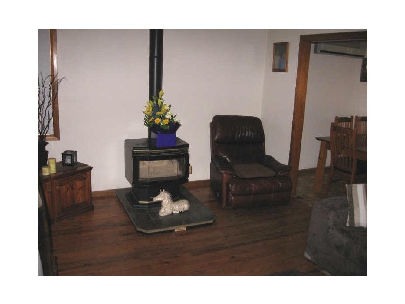 15 Cambewarra Road, Fairfield West NSW 2165