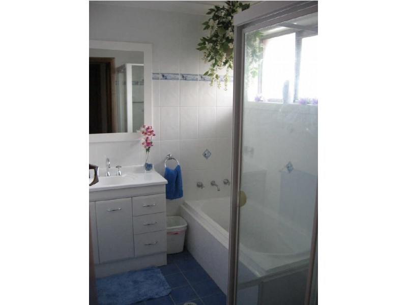 15 Cambewarra Road, Fairfield West NSW 2165