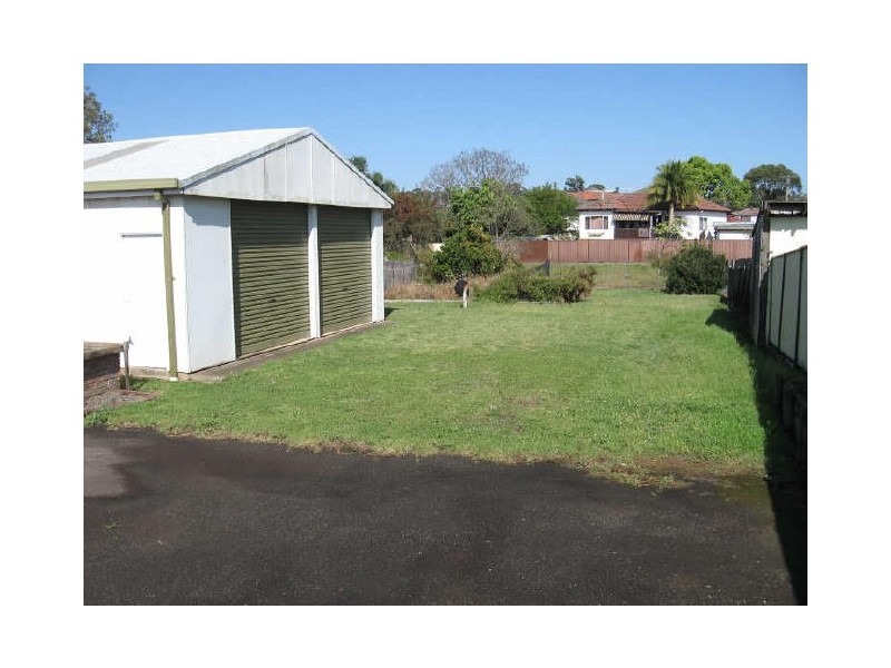 19 Victory Street, Fairfield East NSW 2165