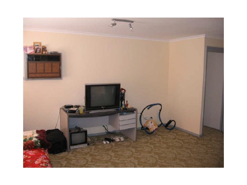 18 Kendall Street, Fairfield West NSW 2165