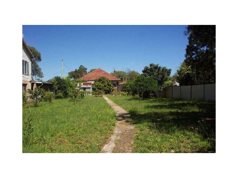 22 Riverview Road, Fairfield NSW 2165