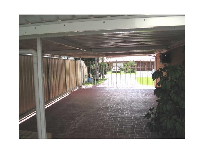5 Mohawk Crescent, Greenfield Park NSW 2176