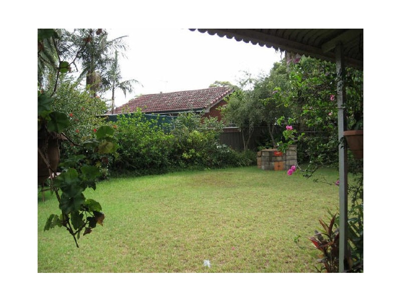 71 Thorney Road, Fairfield West NSW 2165