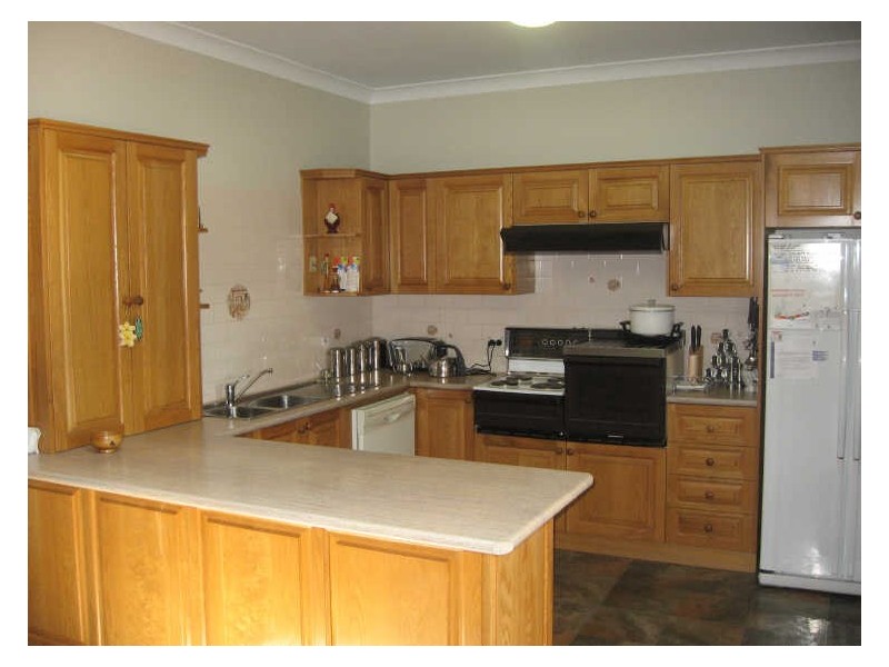 13 Pendlebury Place, Abbotsbury NSW 2176