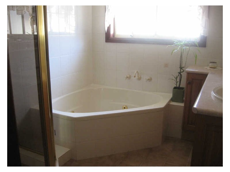 13 Pendlebury Place, Abbotsbury NSW 2176