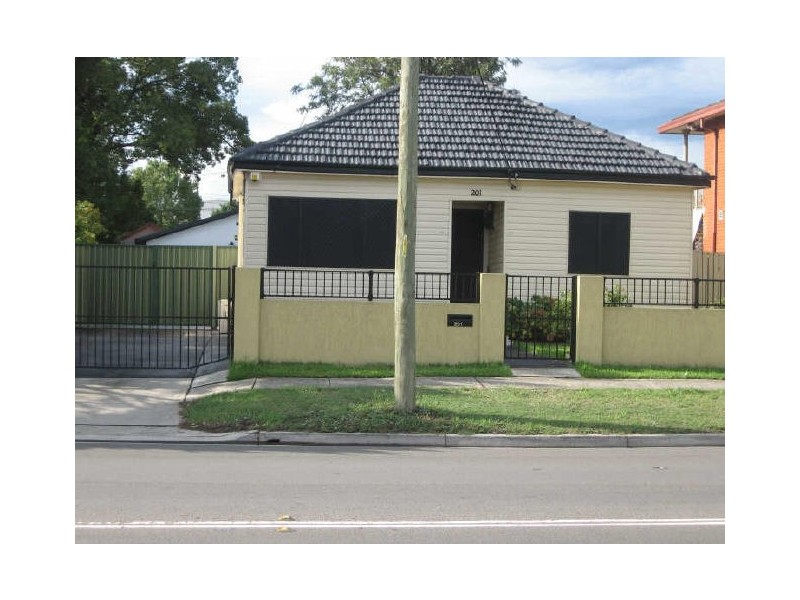 201 Fairfield Street, Yennora NSW 2161