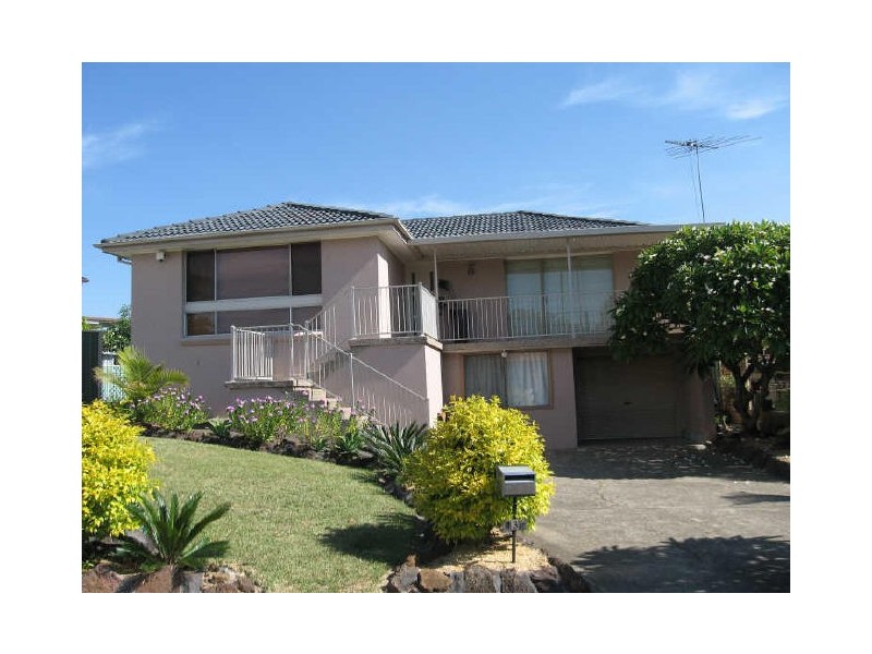 3 Cowan Place, Prairiewood NSW 2176