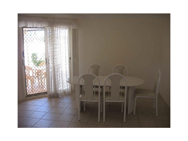 1 Robinia Avenue, Fairfield East NSW 2165