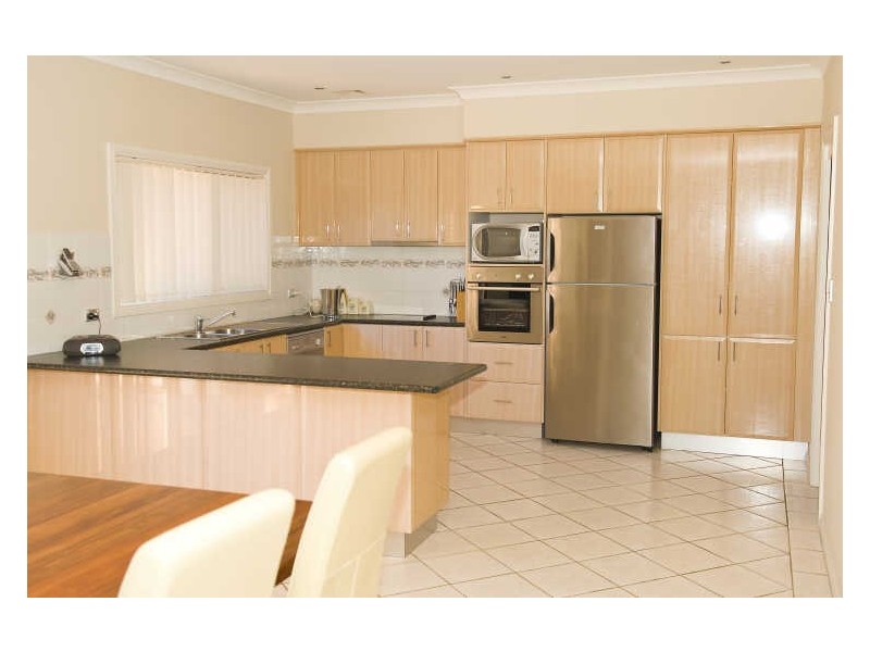 67 Brisbane Road, St Johns Park NSW 2176