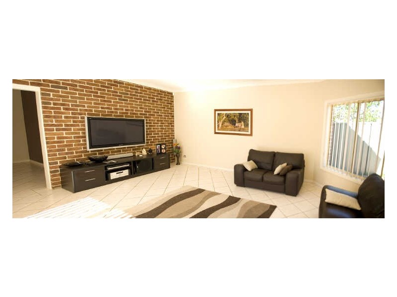 67 Brisbane Road, St Johns Park NSW 2176