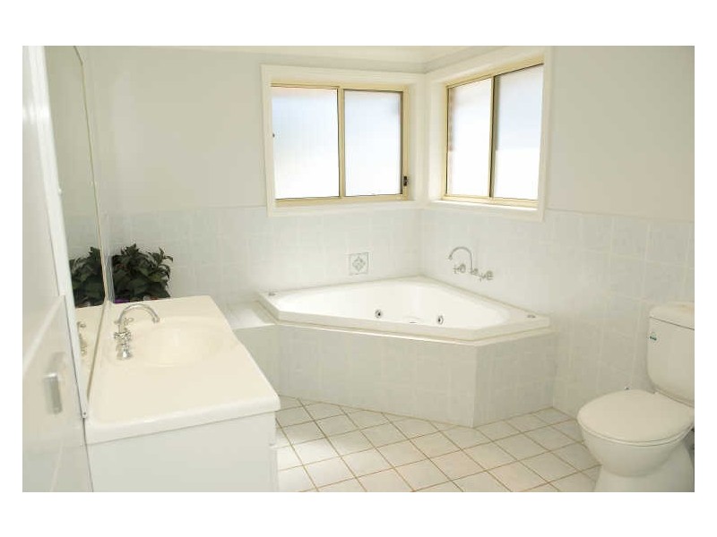 67 Brisbane Road, St Johns Park NSW 2176