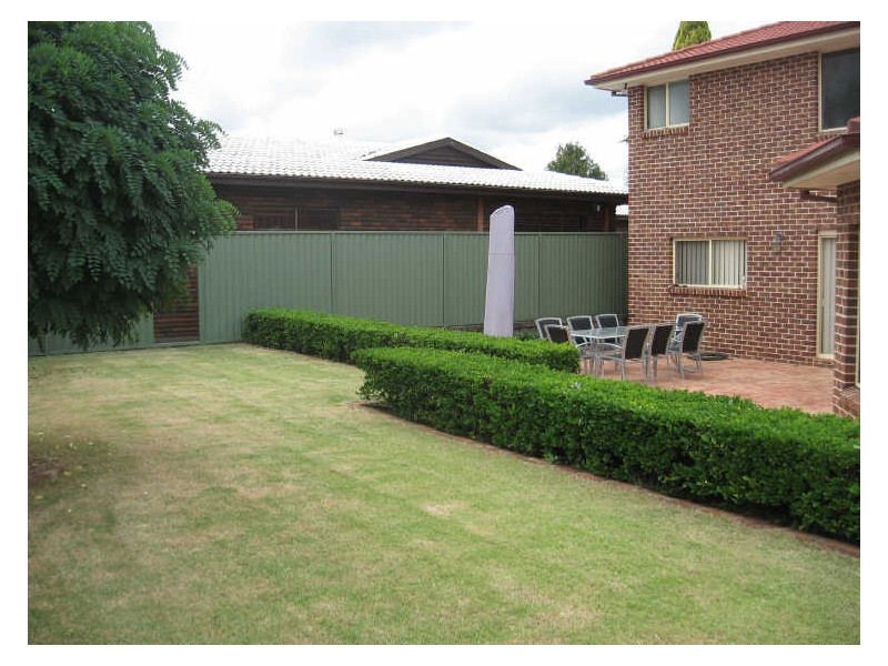 67 Brisbane Road, St Johns Park NSW 2176