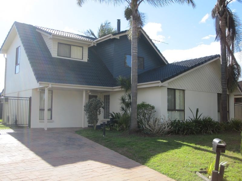 2 Gumdale Avenue, St Johns Park NSW 2176