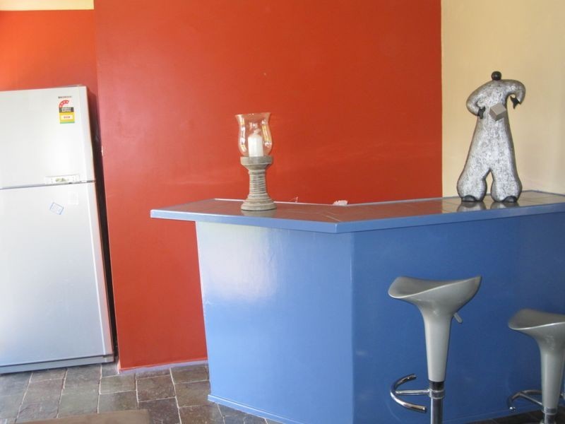 2 Gumdale Avenue, St Johns Park NSW 2176