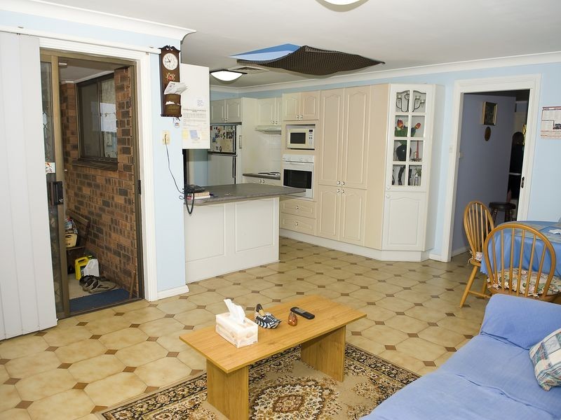 38 Tallowood Crescent, Bossley Park NSW 2176