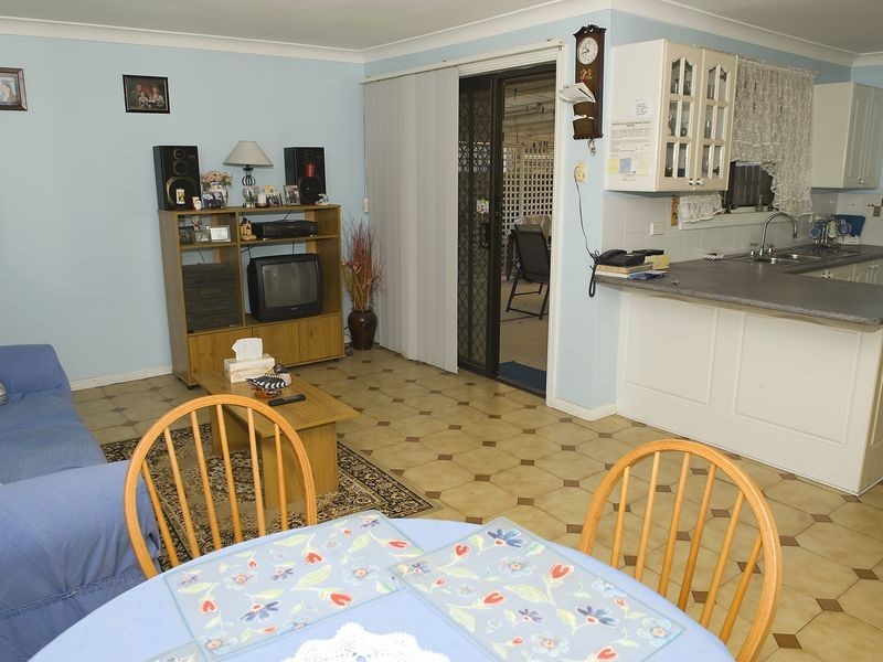 38 Tallowood Crescent, Bossley Park NSW 2176