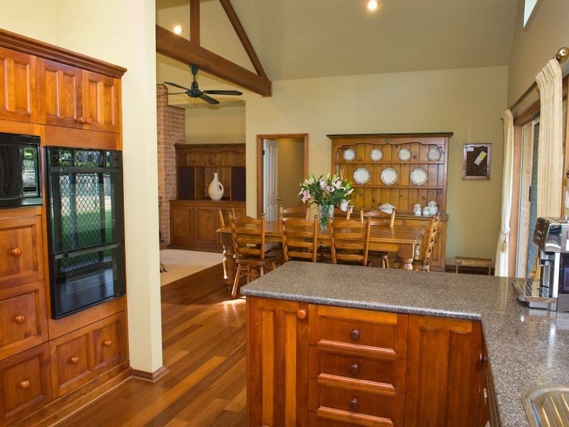 15 Cawdor Farms Road, Grasmere NSW 2570