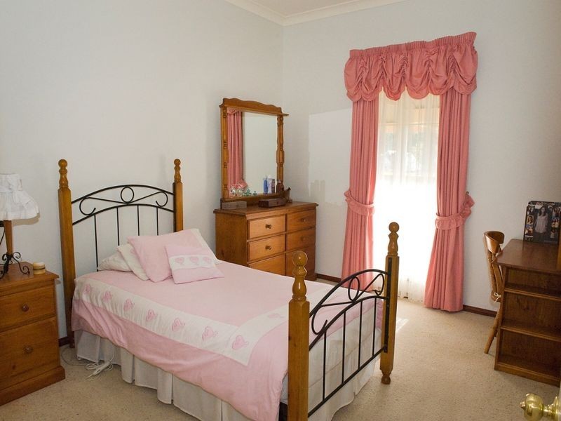 15 Cawdor Farms Road, Grasmere NSW 2570