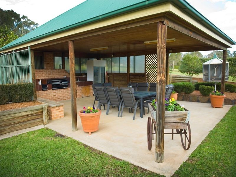 15 Cawdor Farms Road, Grasmere NSW 2570