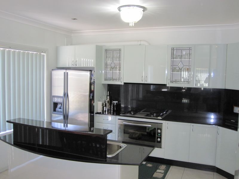 13 Currey Place, Fairfield West NSW 2165