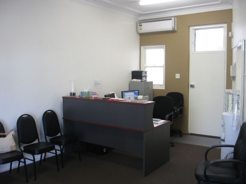 111 The Crescent, Fairfield NSW 2165