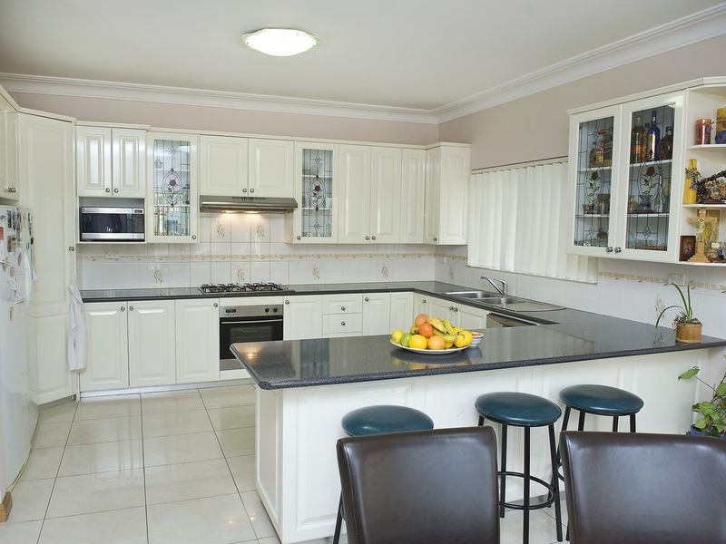 6 Jaquetta Close, Cecil Hills NSW 2171