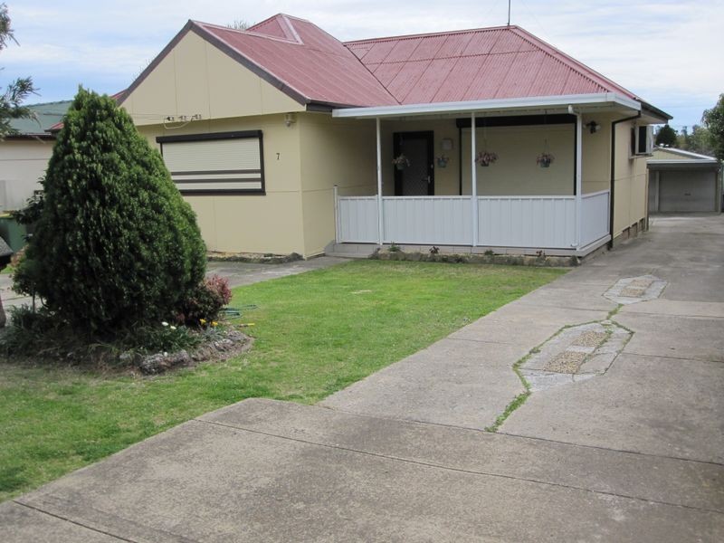 7 Moir Street, Smithfield NSW 2164