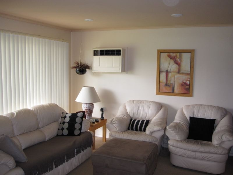 13 Quiros Avenue, Fairfield West NSW 2165