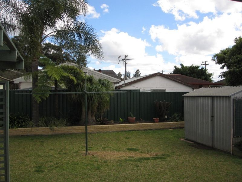 13 Quiros Avenue, Fairfield West NSW 2165