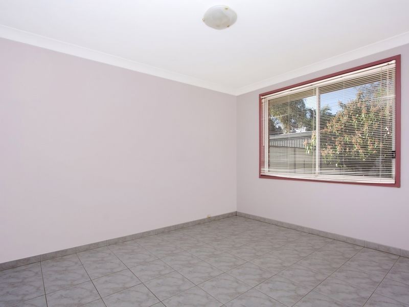 17 Napier Place, Bossley Park NSW 2176