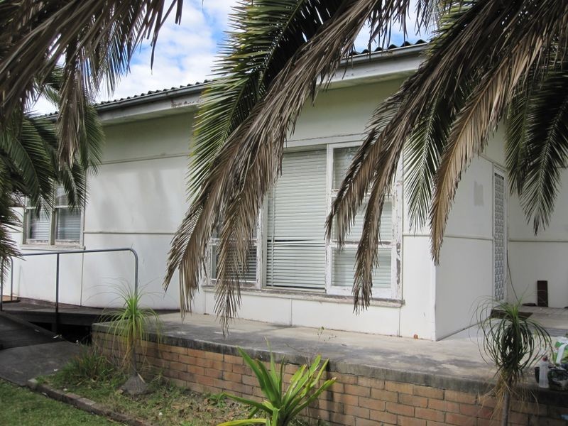 6 Lindsay Avenue, Smithfield NSW 2164