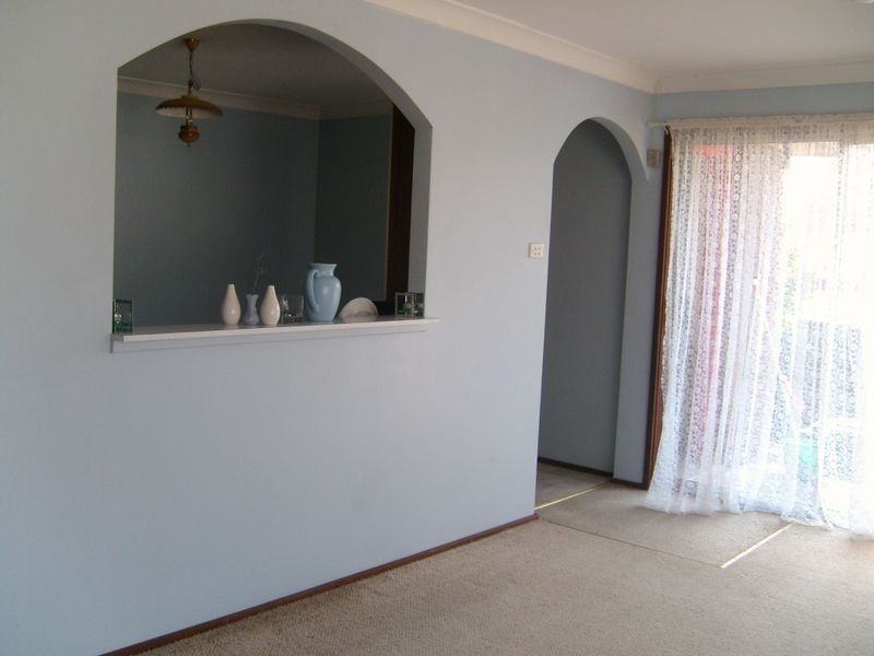 8 Marsden Close, Bossley Park NSW 2176