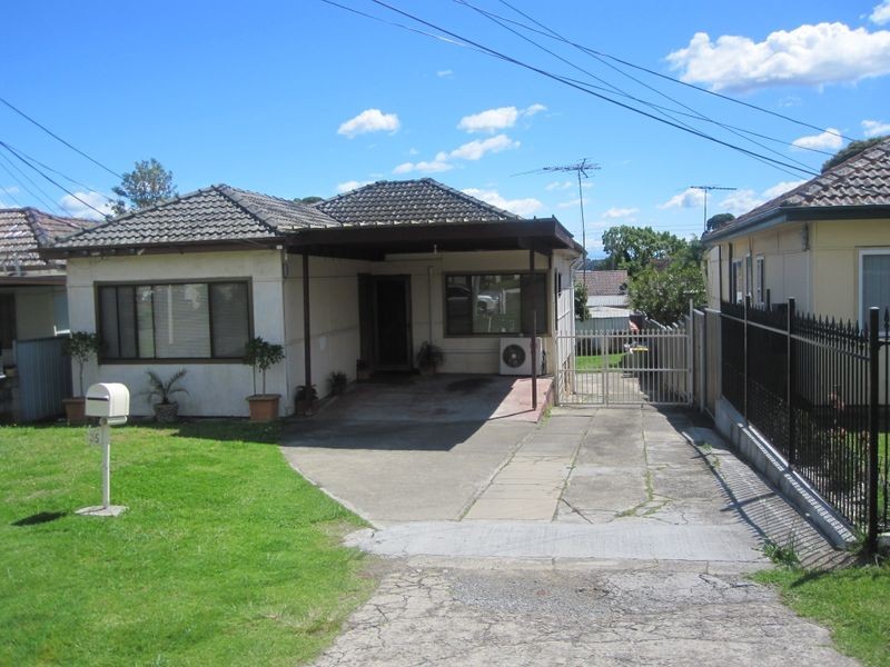 35 Rowley, Smithfield NSW 2164
