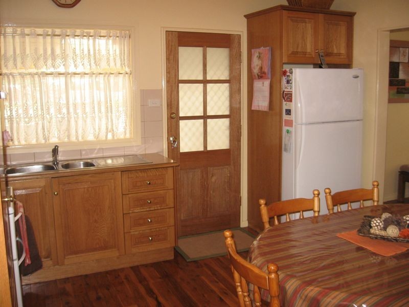 3 Cambewarra Road, Fairfield West NSW 2165