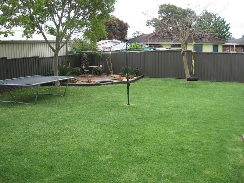 3 Cambewarra Road, Fairfield West NSW 2165