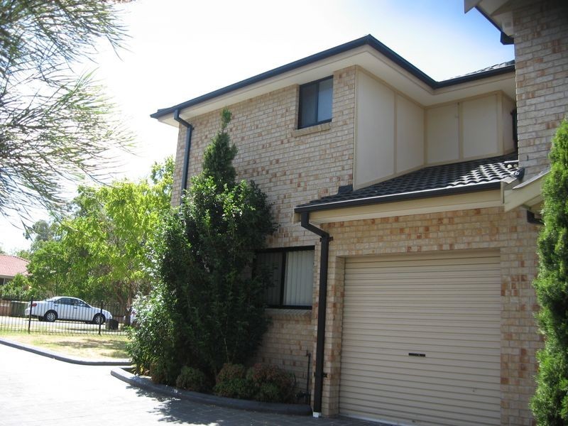 1/3 Lyndon Street, Fairfield NSW 2165