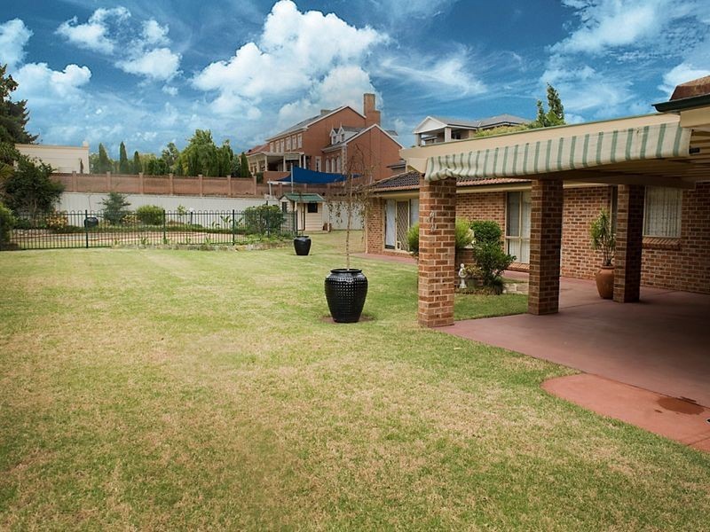 4 Perceval Close, Abbotsbury NSW 2176