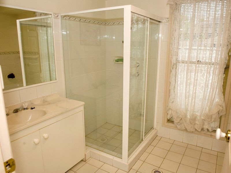 4 Perceval Close, Abbotsbury NSW 2176