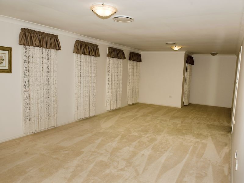 4 Perceval Close, Abbotsbury NSW 2176