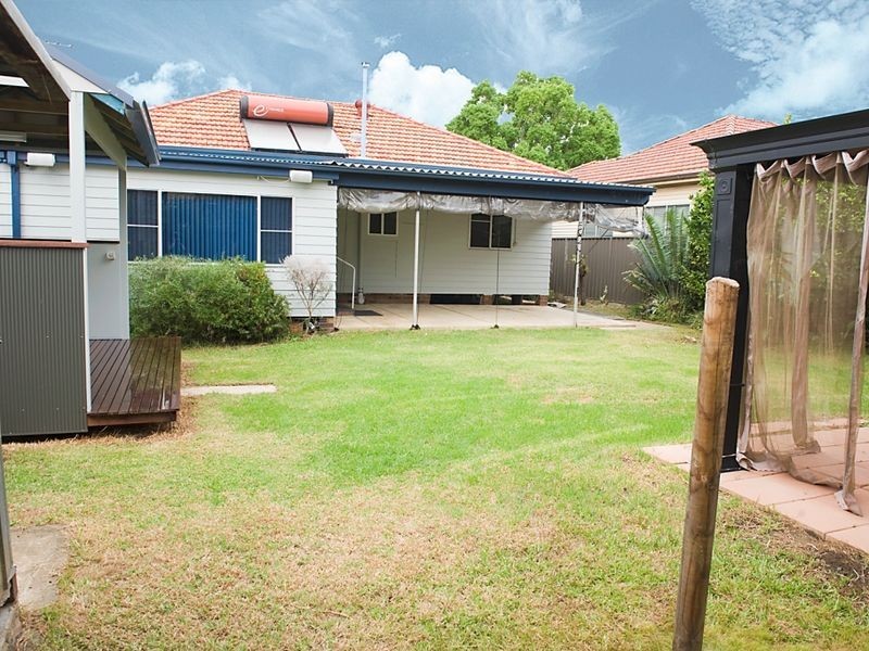 16 Linda Street, Fairfield Heights NSW 2165